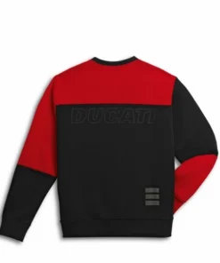 "Stay stylish on and off the road with the Ducati Explorer men's round neck sweatshirt. Crafted for comfort and adorned with iconic Ducati branding."